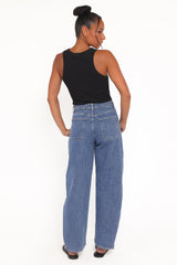 Cosima Stretch Arc Barrel Jean - Medium Wash