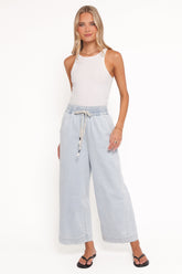 Jenni Wide Leg Pant - Light Wash