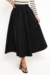 Yuki Circle Skirt - Black
